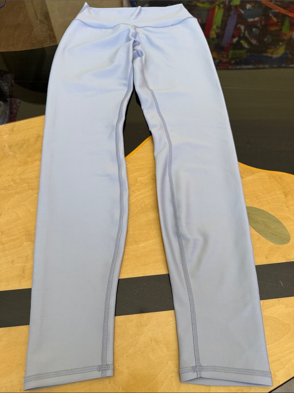 NWOT ALO Yoga Light Gray High-Waist Leggings